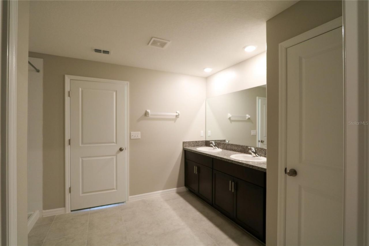 7154 Samuel Ivy Drive , Tampa, FL 33619 Photo