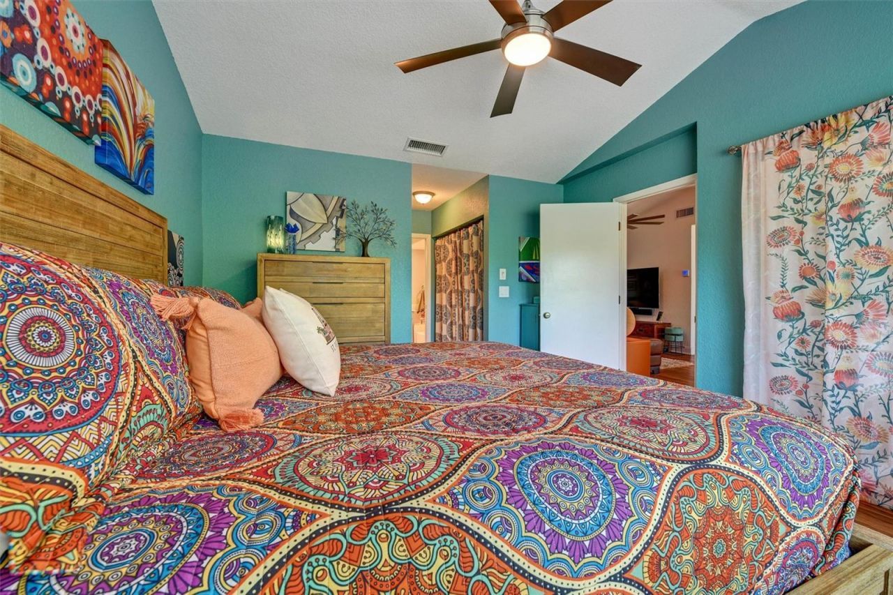 8352 Meadowbrook Drive , Unit 10, Seminole, FL 33777 Photo
