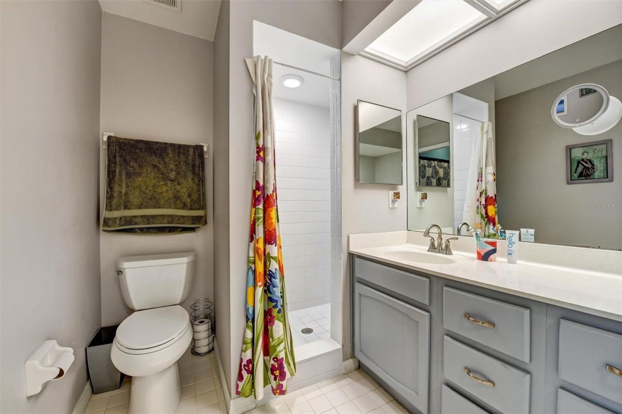 8352 Meadowbrook Drive , Unit 10, Seminole, FL 33777 Photo
