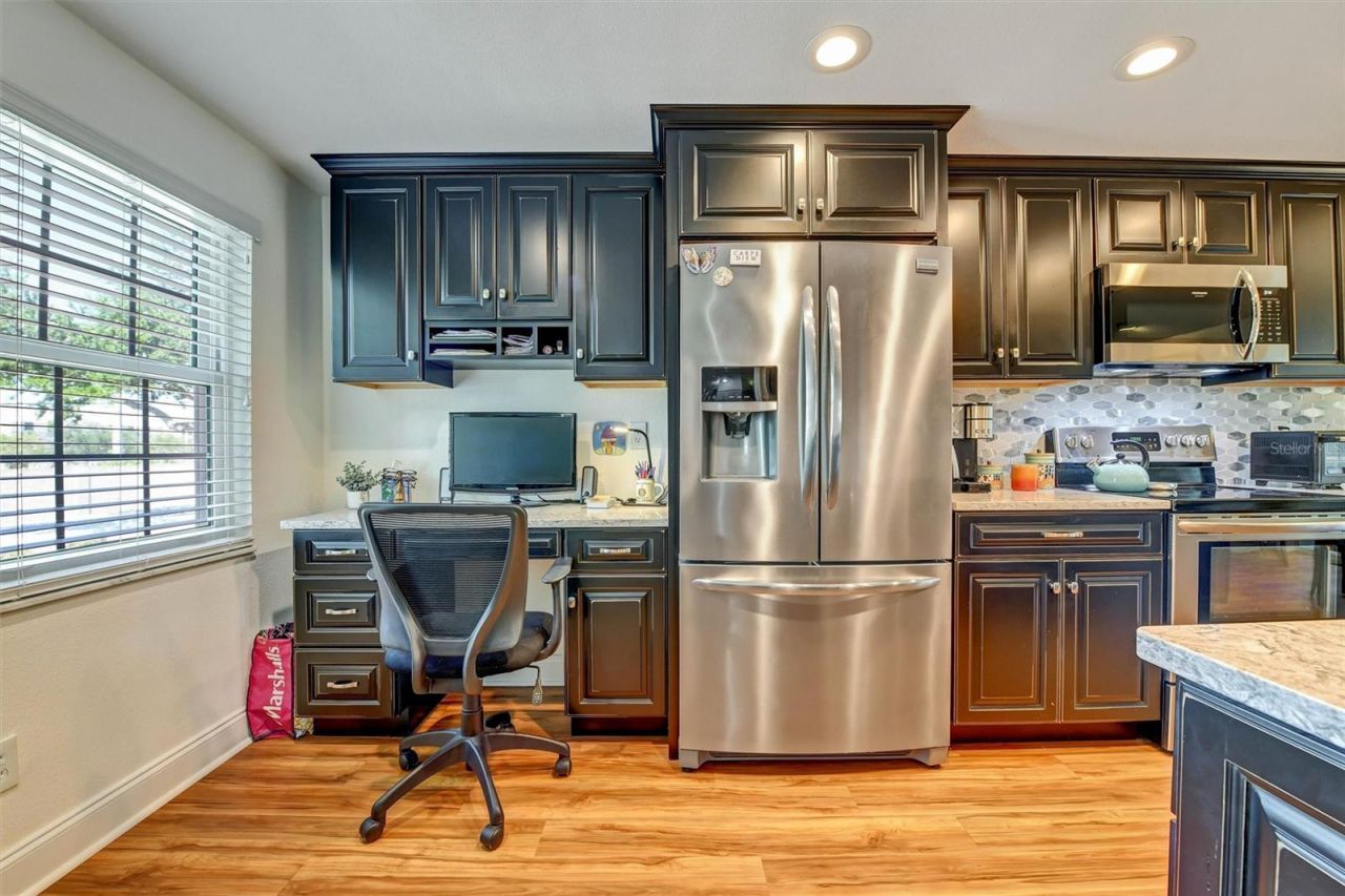 8352 Meadowbrook Drive , Unit 10, Seminole, FL 33777 Photo