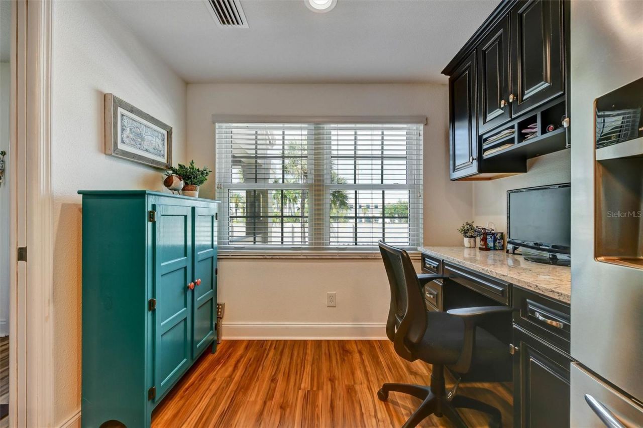 8352 Meadowbrook Drive , Unit 10, Seminole, FL 33777 Photo