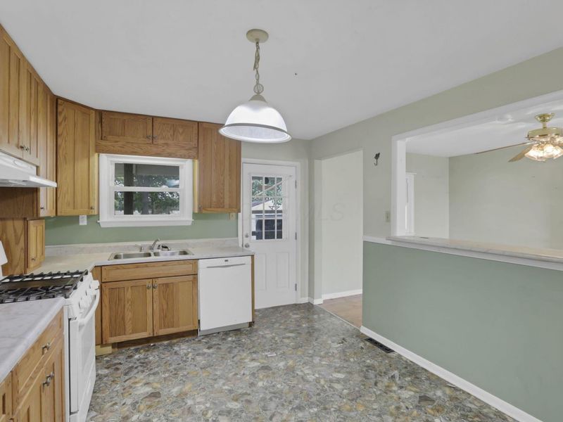 4849 Campbell Road , Ashville, OH 43103 Photo 16