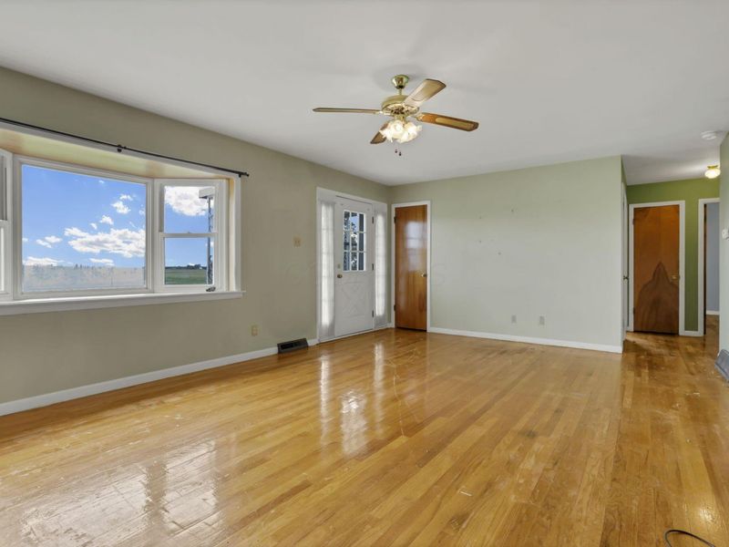 4849 Campbell Road , Ashville, OH 43103 Photo 7