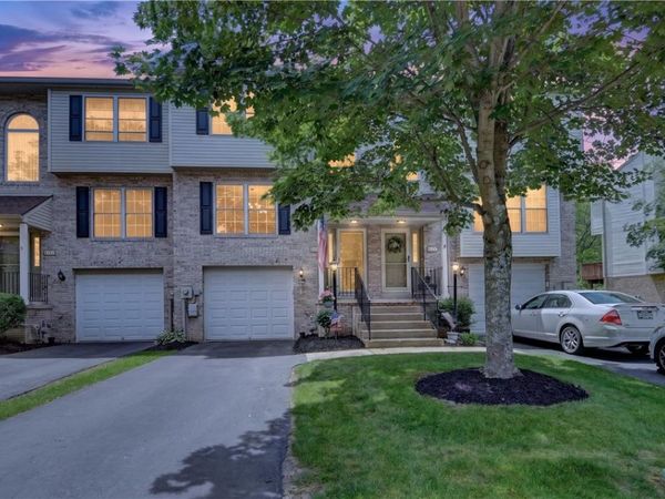 3092 Meadow Brook Ct , Gibsonia, PA 15044