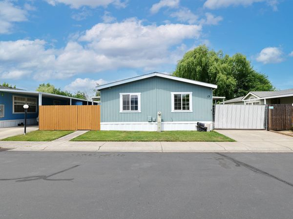 1570 S Peach Street, Unit # 13, Medford, OR 97501