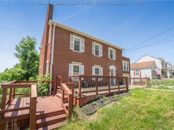 929 Greendale Drive, Charleston, WV 25302