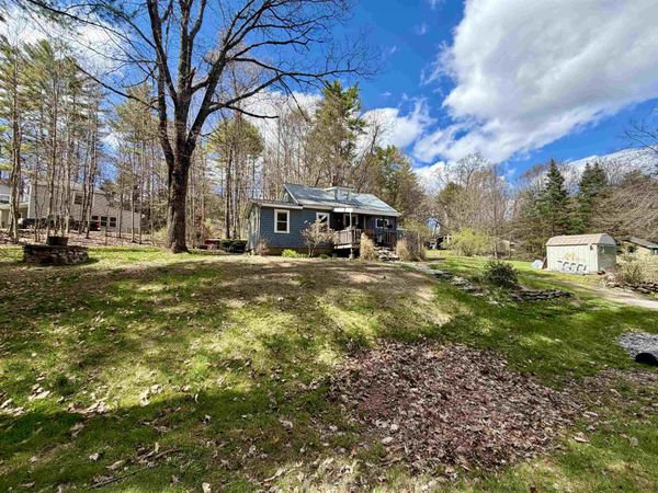 65 Old Goshen Road, Newport, NH 03773