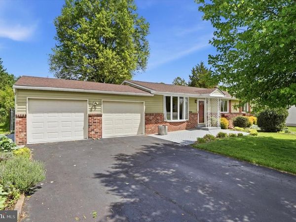 5231 PRICE AVENUE , COOPERSBURG, PA 18036