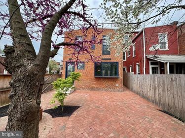 107 CALDER STREET , HARRISBURG, PA 17102