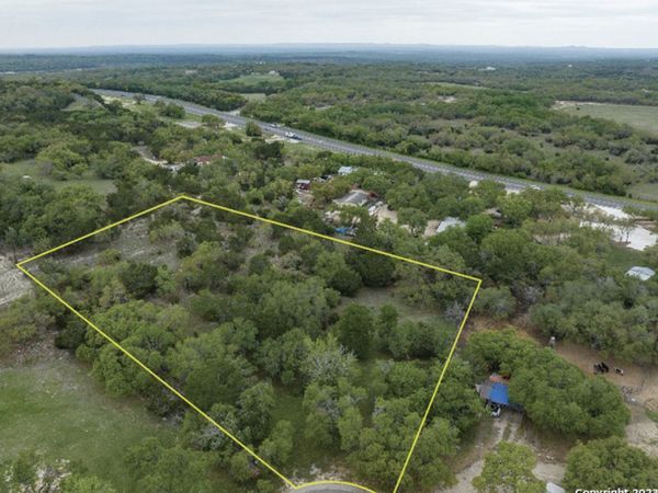 1590 Sandy Hill, Bulverde, TX 78163