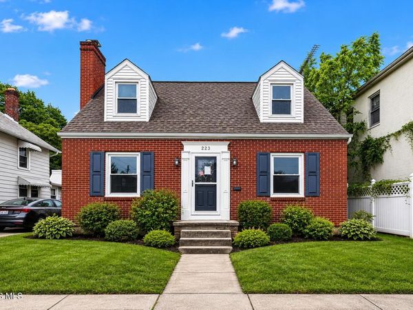 223 Summit Street , Fostoria, OH 44830