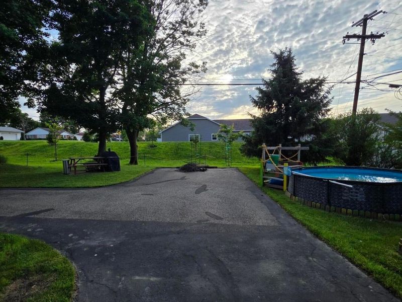 2072 N Columbus Street , Lancaster, OH 43130 Photo 18