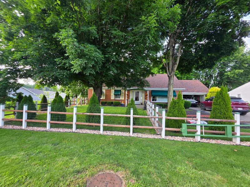 2072 N Columbus Street , Lancaster, OH 43130 Photo 2