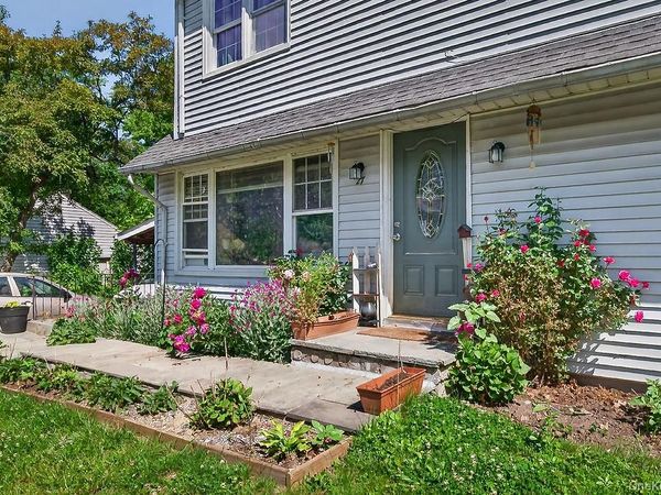 27 Tomahawk Drive , White Plains, NY 10603