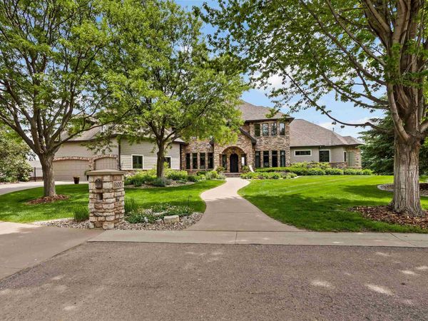 5100 S Sweetwater Pl, Sioux Falls, SD 57108