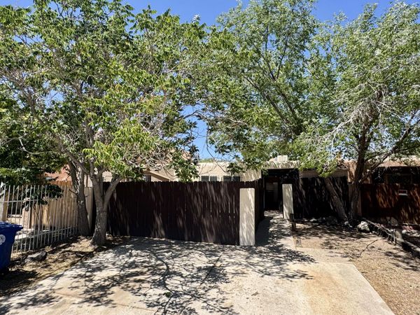 234 La Vida Nueva Del Oeste SW, Albuquerque, NM 87105