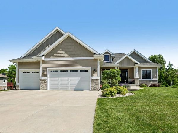 2113 Peaceful Valley Parkway, Waunakee, WI 53597