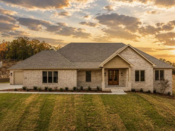 176 Maumelle Valley Drive , Maumelle, AR 72113