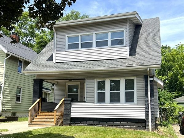31 E Brookside Avenue , Akron, OH 44301