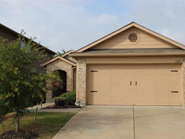 12217 Riprap DR , Manor, TX 78653