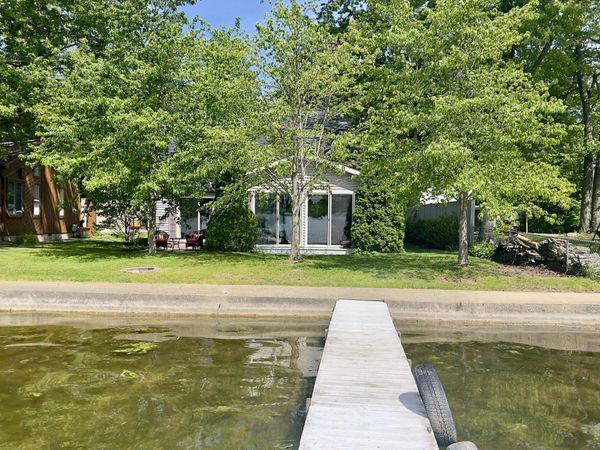668 Eagle Point Road, Lake Odessa, MI 48849