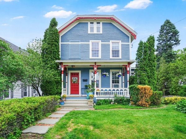 23 Oakes Ave, Southbridge, MA 01550