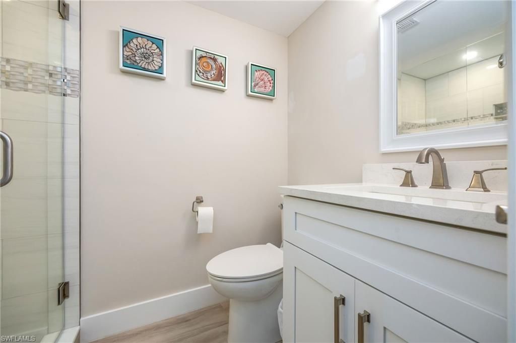 29 High Point Cir E, Unit 403, Naples, FL 34103 Photo