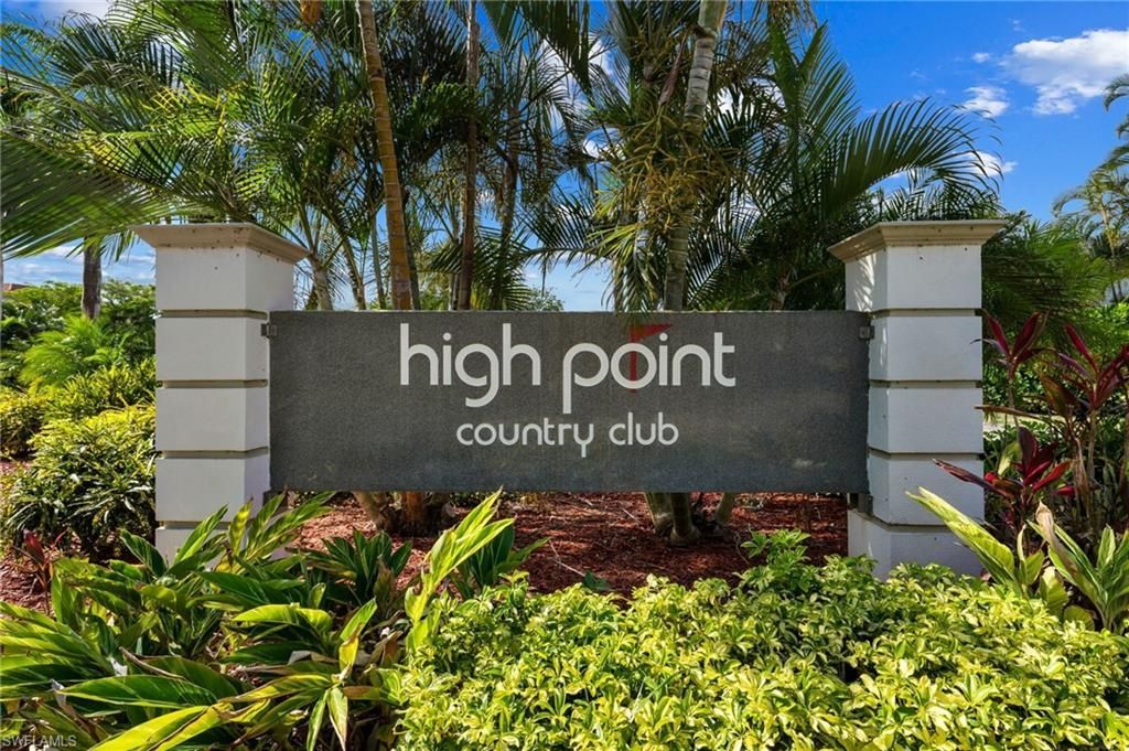 29 High Point Cir E, Unit 403, Naples, FL 34103 Photo