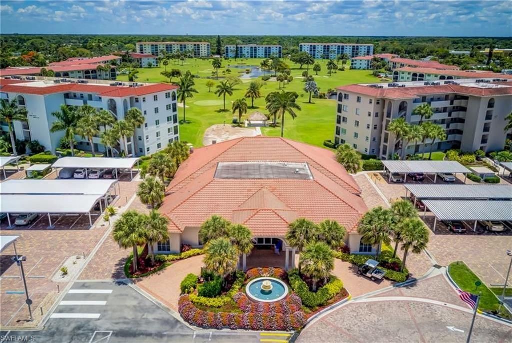 29 High Point Cir E, Unit 403, Naples, FL 34103 Photo