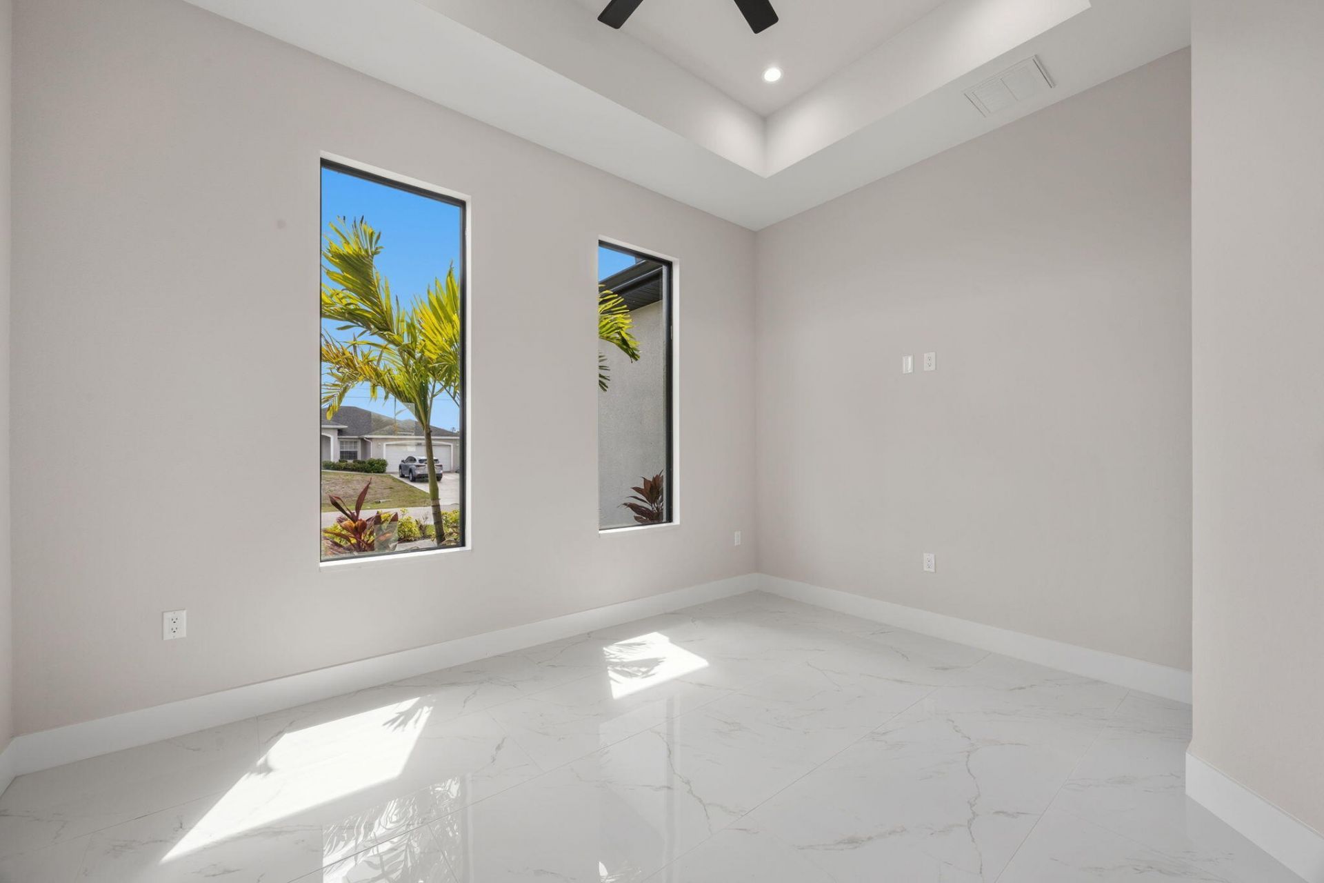 2015 NW 21st Street, Cape Coral, FL 33993 Photo