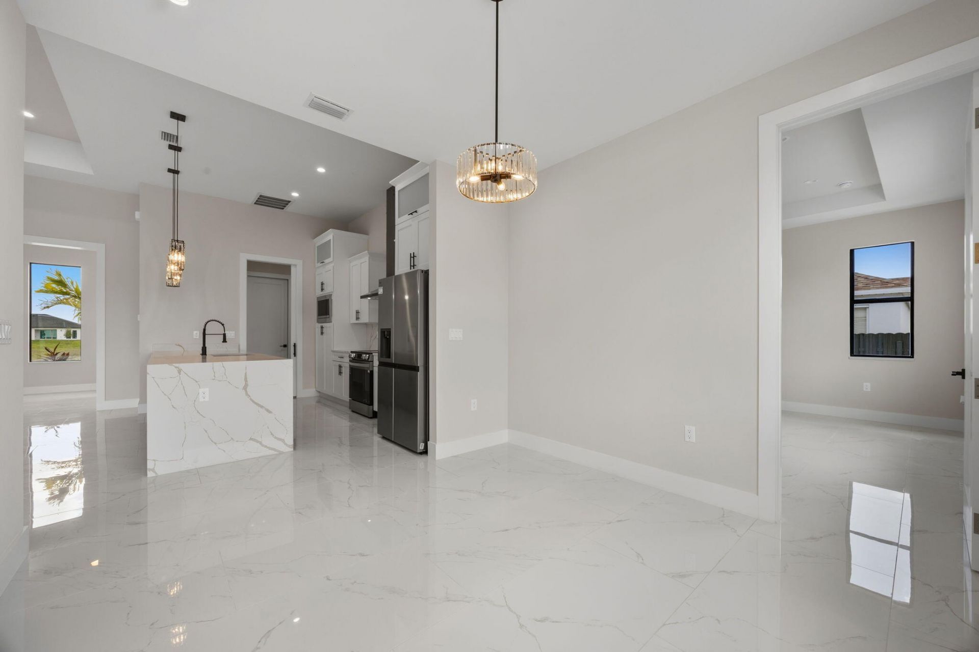 2015 NW 21st Street, Cape Coral, FL 33993 Photo