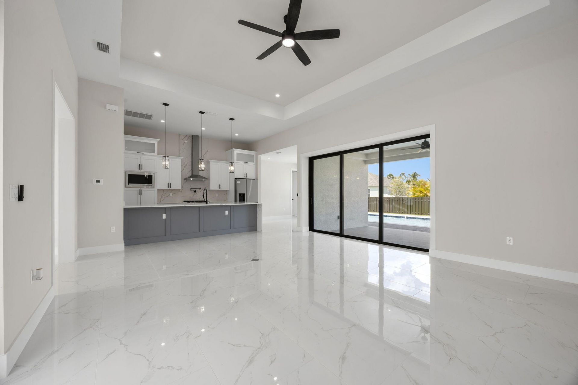 2015 NW 21st Street, Cape Coral, FL 33993 Photo