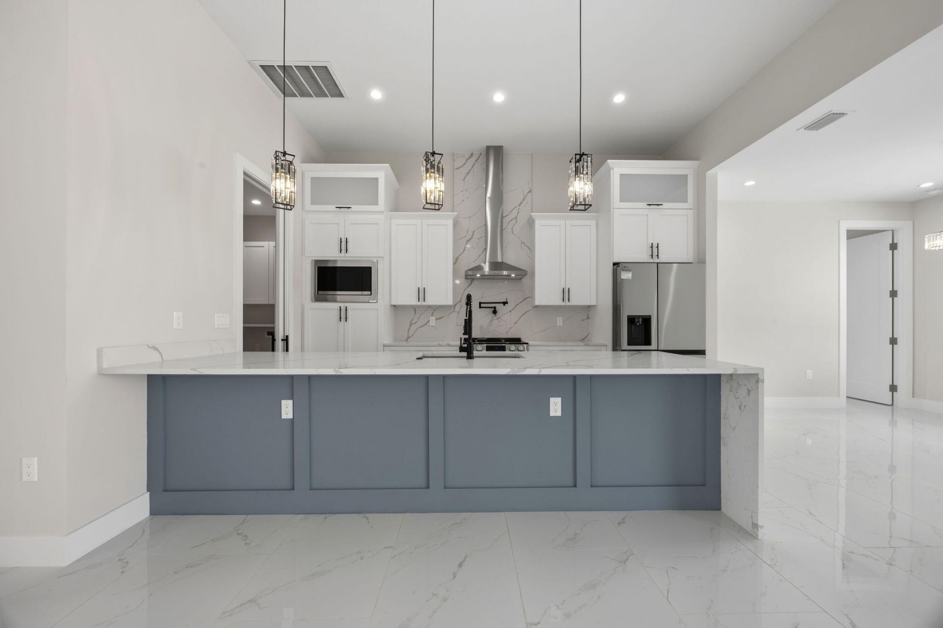 2015 NW 21st Street, Cape Coral, FL 33993 Photo