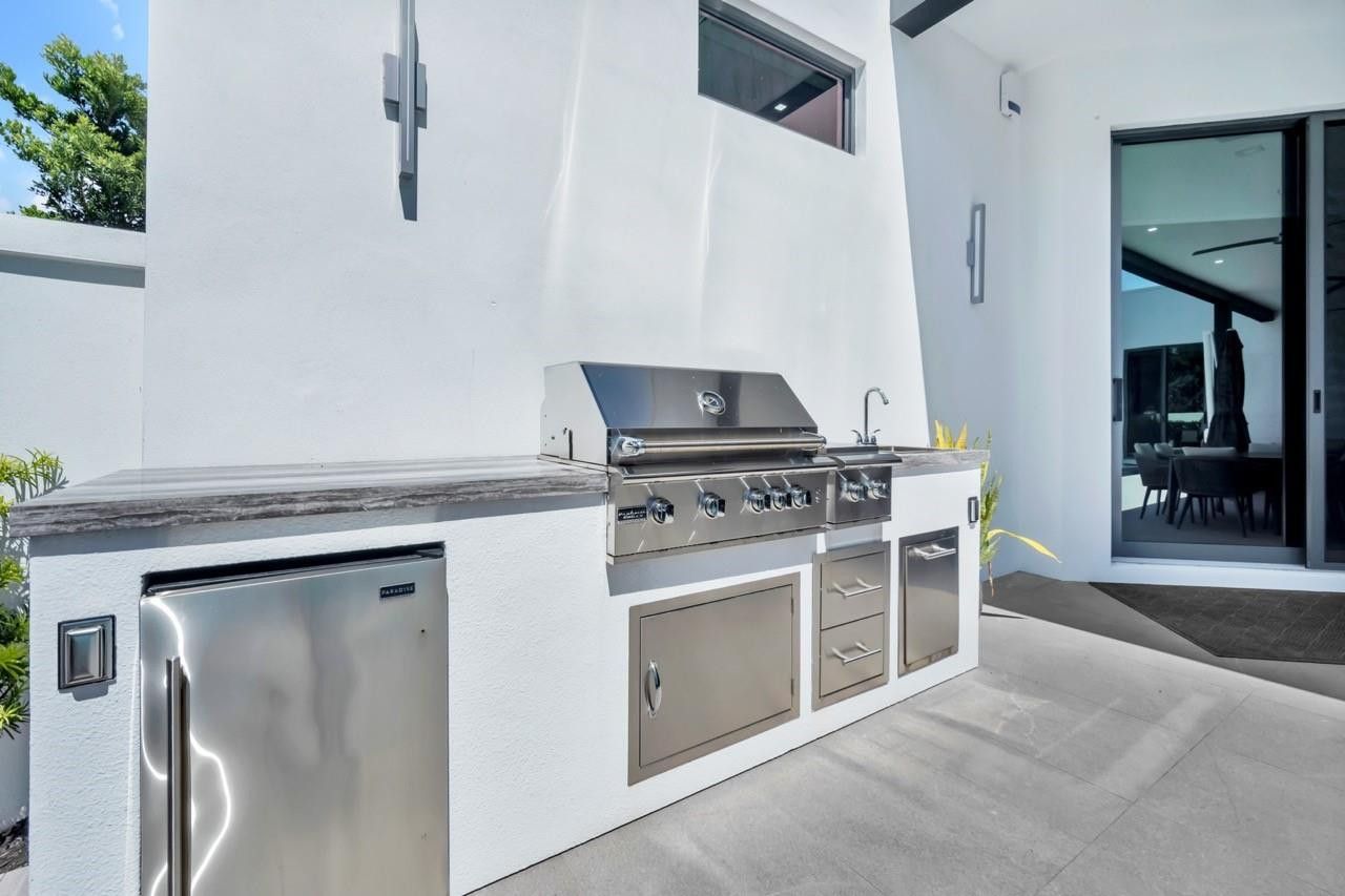 300 NE 21st Court, Wilton Manors, FL 33305 Photo