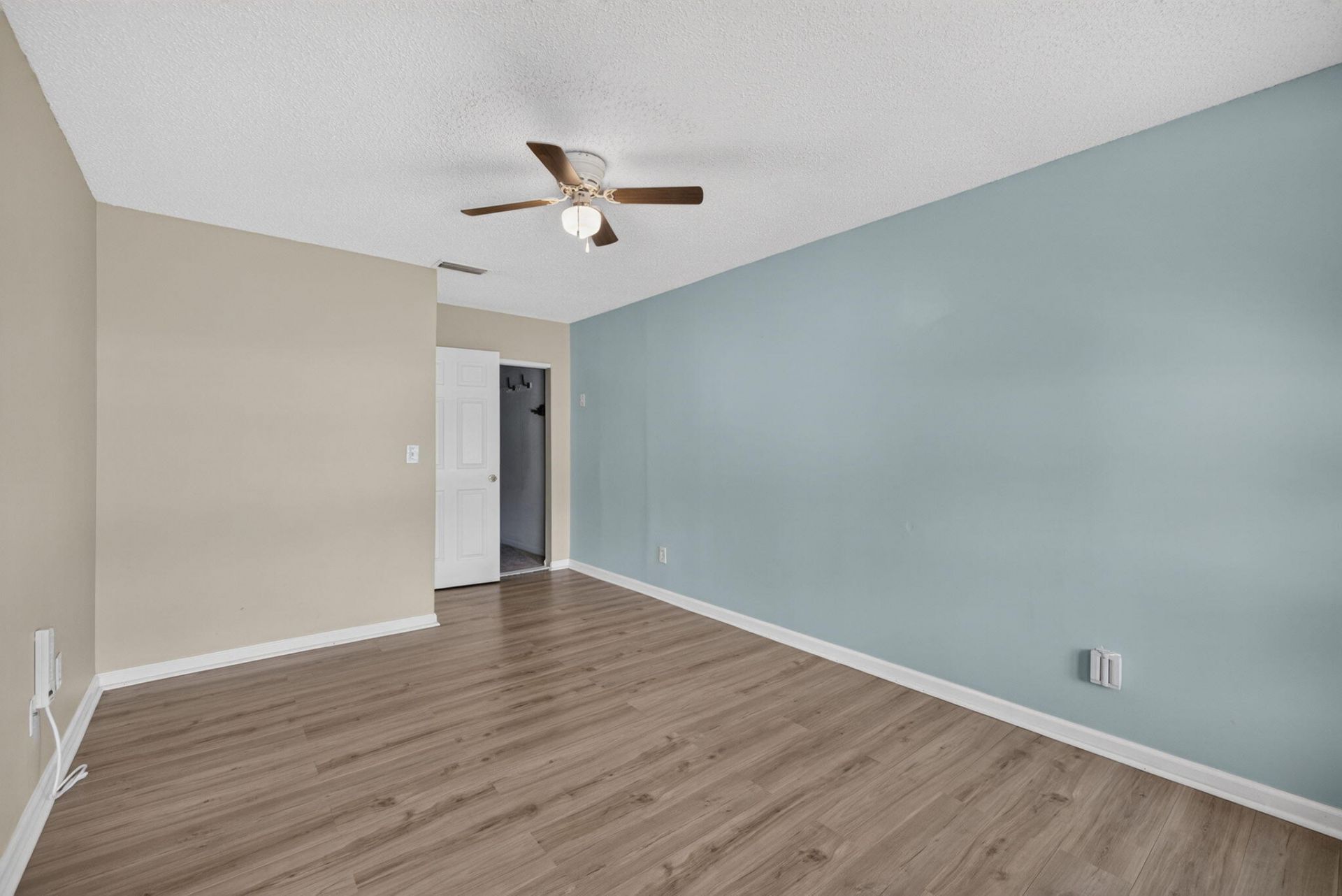 5919 SE Pine Drive, Stuart, FL 34997 Photo