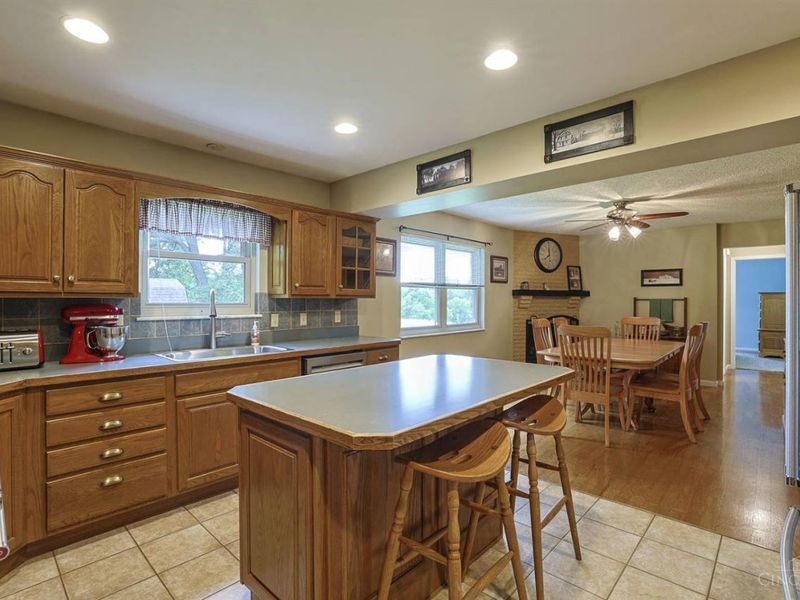 2061 Edinburg Lane, Fairfield, OH 45014 Photo 11