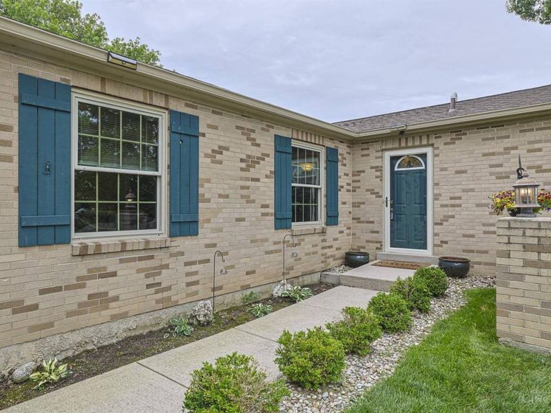 2061 Edinburg Lane, Fairfield, OH 45014 Photo 3