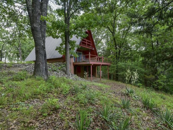 5088 Fox Road , Reeds Spring, MO 65737