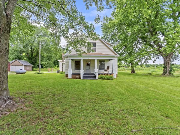 419 E New Melville Road , Willard, MO 65781