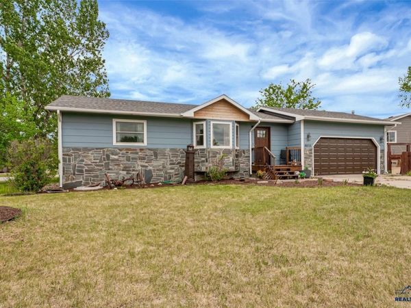 4810 SAND CREEK CT, Rapid City, SD 57703