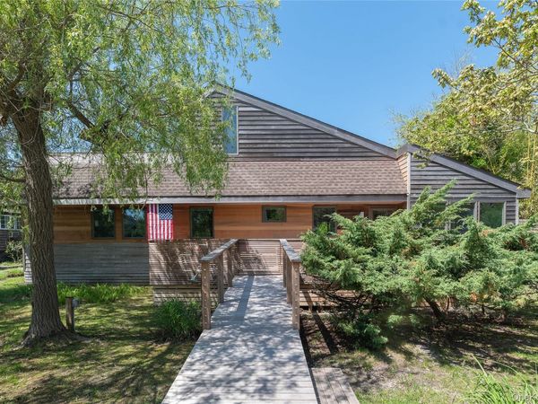 290 Wilmot Road , Ocean Beach, NY 11770