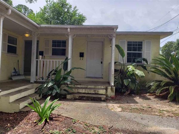 204 Holmes Dr, Unit B, Pensacola, FL 32507