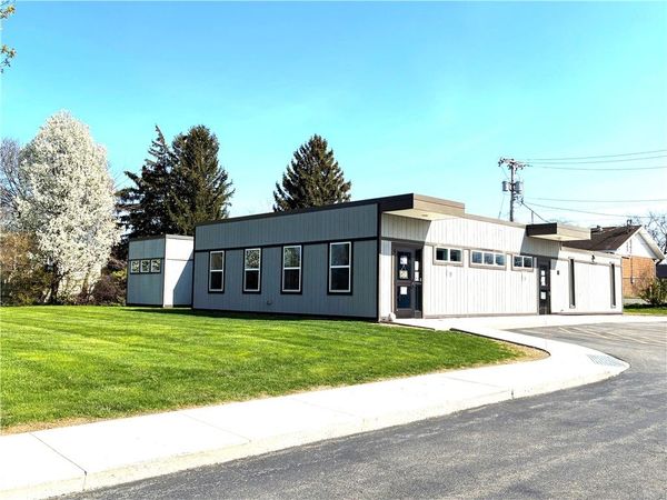 1055 Denise Road , Rochester, NY 14616