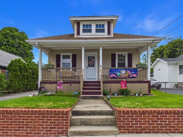 21 Sycamore St, Fairhaven, MA 02719