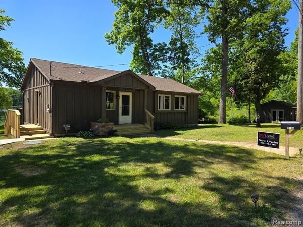 2130 Webster Park Drive, Genoa Twp, MI 48843