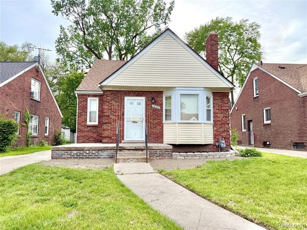 18235 Tracey Street , Detroit, MI 48235