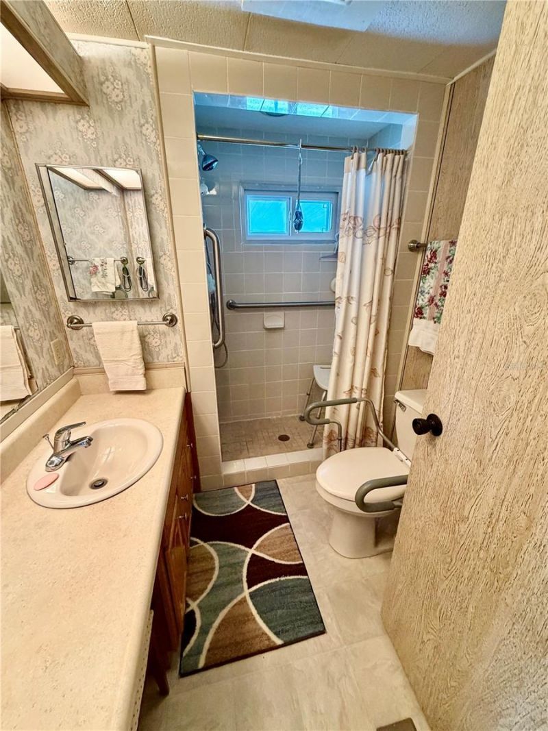 34548 Violet Drive N, Pinellas Park, FL 33781 Photo