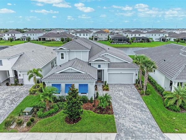 17725 ROOST PLACE, LAKEWOOD RANCH, FL 34211