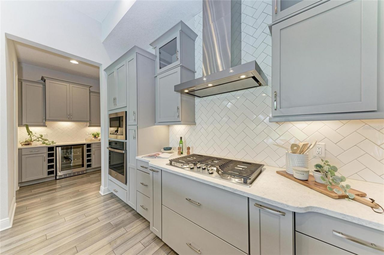 17725 Roost Place, Lakewood Ranch, FL 34211 Photo