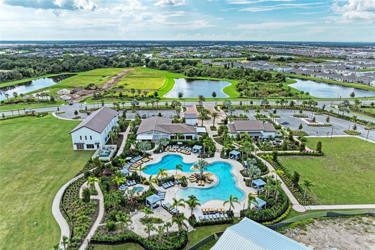 17725 Roost Place, Lakewood Ranch, FL 34211 Photo
